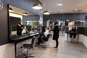 Style Bar Cape Gate image