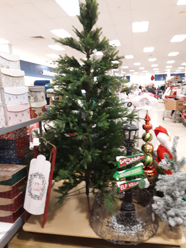 Department Store «Marshalls & HomeGoods», reviews and photos, 1125 Woodruff Rd #800, Greenville, SC 29607, USA