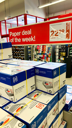 Office Supply Store «Staples», reviews and photos, 3500 8th St SW, Altoona, IA 50009, USA