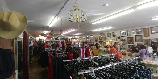 Thrift Store «Upscale Thrift Shop», reviews and photos, 320 E Bidwell St, Folsom, CA 95630, USA