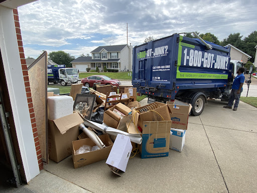 Garbage Collection Service «1-800-GOT-JUNK? St. Louis», reviews and photos