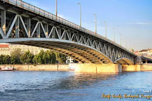 Petőfi Bridge image
