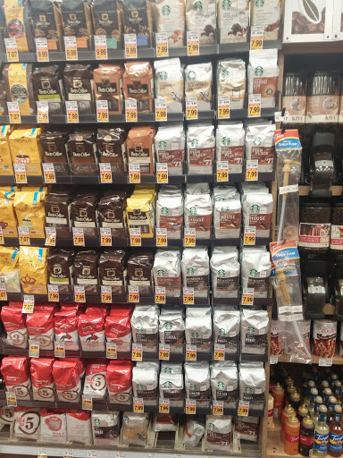 Grocery Store «Fred Meyer», reviews and photos, 19200 SW Martinazzi Ave, Tualatin, OR 97062, USA