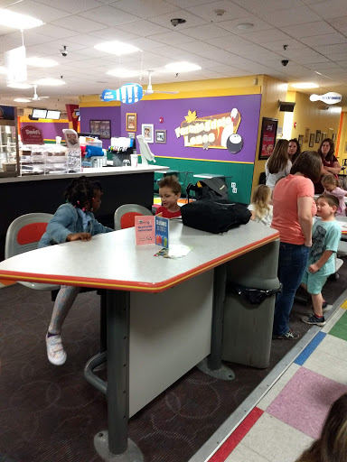 Bowling Alley «Farmingdale Lanes», reviews and photos, 999 Conklin St A, Farmingdale, NY 11735, USA