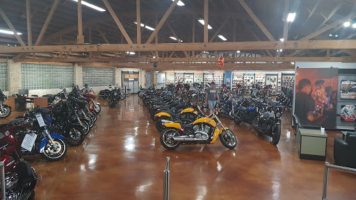 Motorcycle Dealer «Lake Shore Harley-Davidson», reviews and photos, 14000 W Rockland Rd, Libertyville, IL 60048, USA