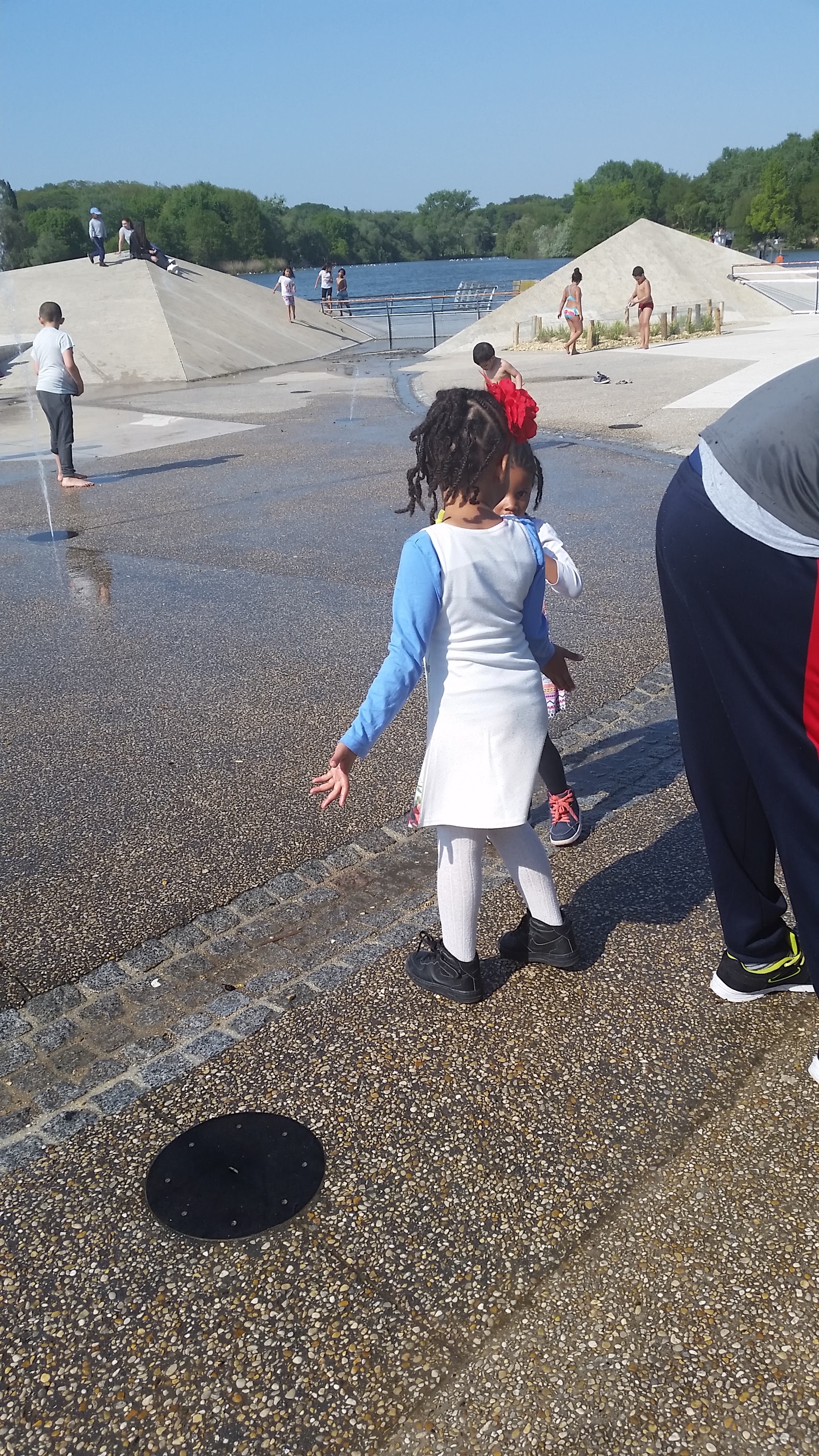 Photo n° 4 de l'avis de Marcy. fait le 19/05/2018 à 14:47