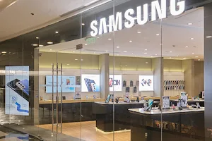 Samsung Experience Store Glorietta 2 image