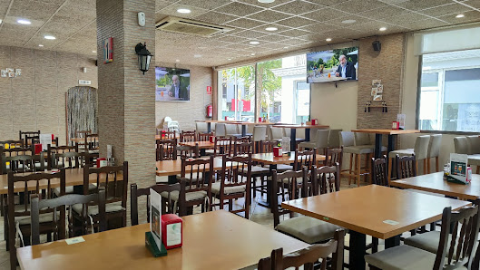 Bar Restaurante La Rambla Tapas & Coffe España, Illes Balears, Palma, Playa de Palma, Carrer del Cardenal Rossell, Bar Restaurante La Rambla Tapas & Coffe邮政编码: 07007