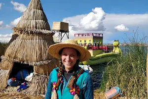 Yordy private tour to uros image