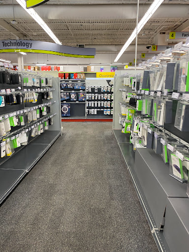 Office Supply Store «Staples», reviews and photos, 350 N Bedford Rd, Mt Kisco, NY 10549, USA