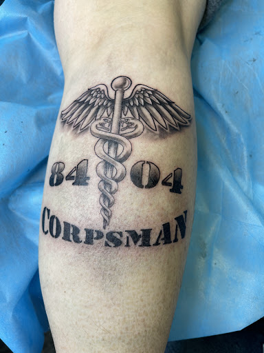 Explore gecko tattoo ideas, creative tattoo ideas in Chicago, available at Keepsakes Tattoo Studio LLC