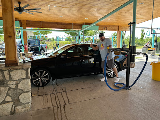 Edge Express Car Wash en Garner