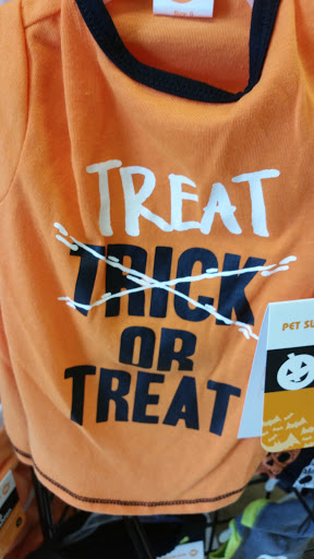 Pet Supply Store «Pet Supplies Plus», reviews and photos, 6030 S Pennsylvania Ave, Lansing, MI 48911, USA