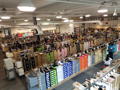 Shoe Store «DSW Designer Shoe Warehouse», reviews and photos, 60 NJ-17, Paramus, NJ 07652, USA