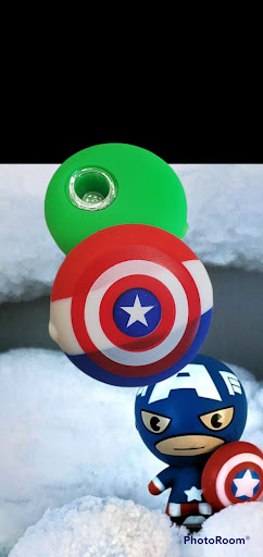 Tobacco Shop «Cherry Smoke & Skate Shop», reviews and photos, 418 Cherry Ave, Long Beach, CA 90802, USA