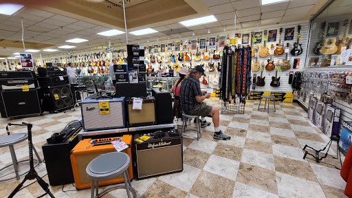 Musical Instrument Store «Sam Ash Music Stores», reviews and photos, 923 N McMullen Booth Rd, Clearwater, FL 33759, USA