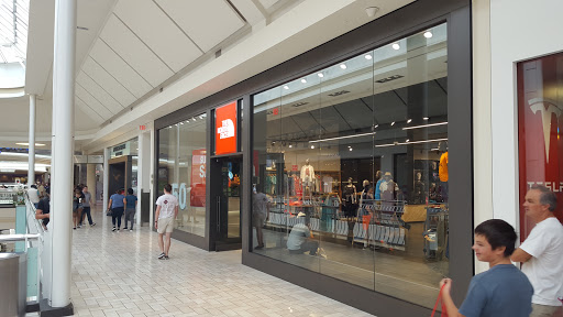 Clothing Store «The North Face», reviews and photos, 8080L Tysons Corner Center, Tysons, VA 22102, USA