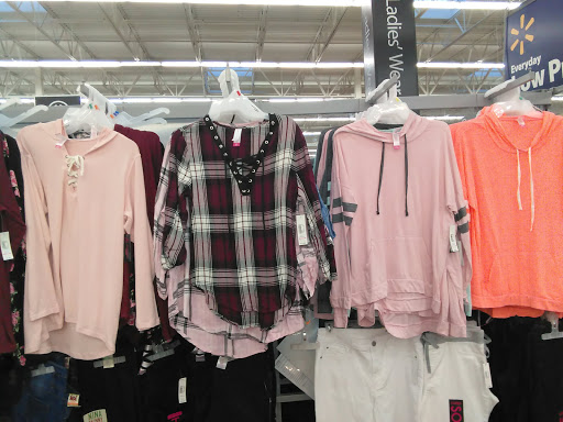 Department Store «Walmart Supercenter», reviews and photos, 8551 Whitfield Ave, Leeds, AL 35094, USA