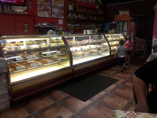 Bakery «La Flor De Espana Bakery & Restaurant», reviews and photos, 200 Post Ave SW, Winter Haven, FL 33880, USA