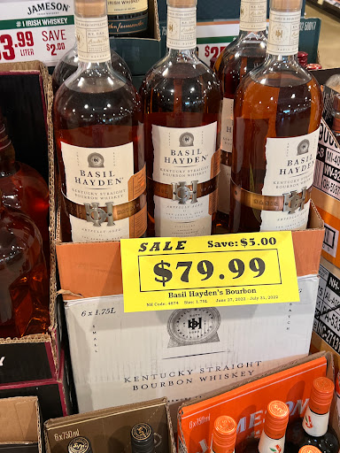 State Liquor Store «NH Liquor & Wine Outlet», reviews and photos, 294 Daniel Webster Hwy, Nashua, NH 03060, USA