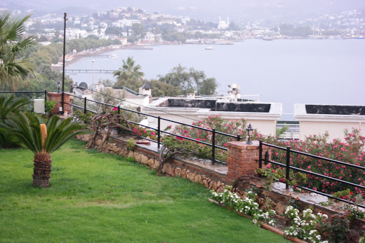 Platinum Beach Apartments