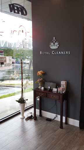 Dry Cleaner «Royal Cleaners», reviews and photos, 402 N Main St, Doylestown, PA 18901, USA