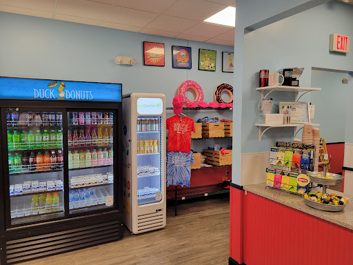 Donut Shop «Duck Donuts - Chocolate Avenue», reviews and photos, 261 W Chocolate Ave, Hershey, PA 17033, USA