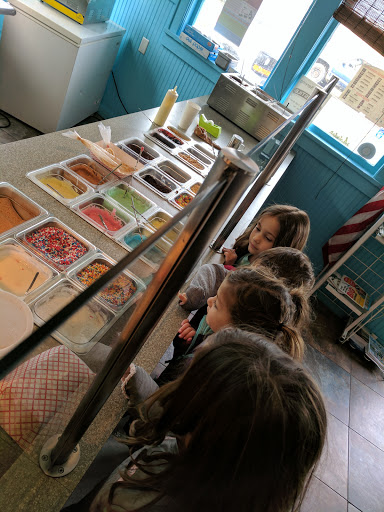 Donut Shop «Top That! Donuts», reviews and photos, 210 Ocean Ave, Point Pleasant Beach, NJ 08742, USA