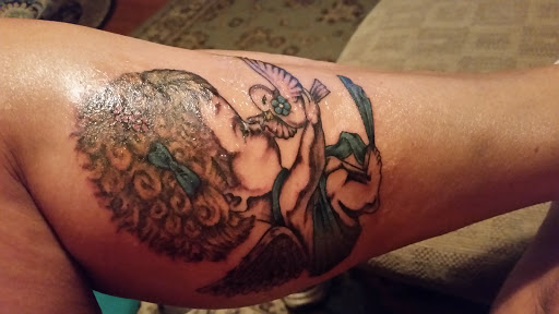 Tattoo Shop «Skin Flix Tattoos», reviews and photos, 2149 Pearl Rd, Brunswick, OH 44212, USA