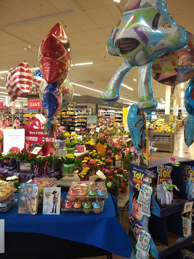 Grocery Store «Stop & Shop», reviews and photos, 44 Fenn Rd, Newington, CT 06111, USA