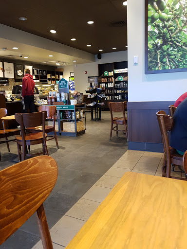 Coffee Shop «Starbucks», reviews and photos, 35 Airport Rd, Warwick, RI 02889, USA