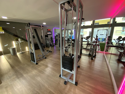 2b fit Gym / Pilates Studio