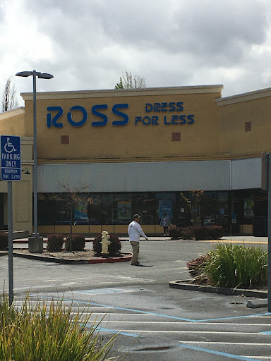 Clothing Store «Ross Dress for Less», reviews and photos, 151 N McDowell Blvd, Petaluma, CA 94954, USA