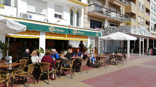 La Chiringa - Bar Café Cocktails in Rincon de la  - P.º Marítimo Virgen del Carmen, 57, 29730 Rincón de la Victoria, Málaga