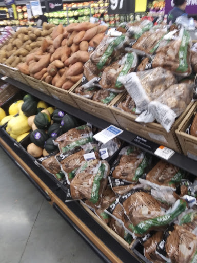Discount Store «Walmart», reviews and photos, 1601 S Lower Sacramento Rd, Lodi, CA 95242, USA