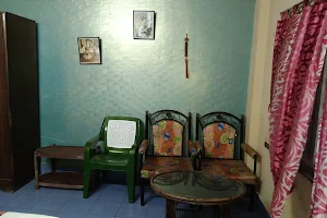 TOLLYGUNGE JAYAS RENTED ACCOMMODATION. (AC Furnished 1bhk & 2bhk Flats For Rent) image