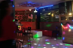El Anexo Karaoke Bar image