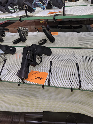 Sporting Goods Store «Big R of Homer Glen», reviews and photos, 15830 S Bell Rd, Homer Glen, IL 60491, USA