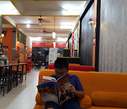 Bos Cafe photo