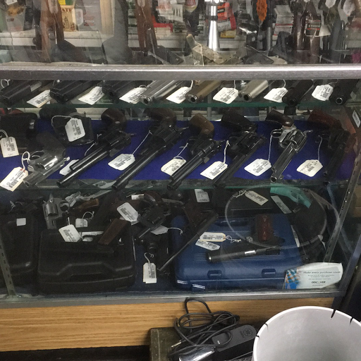 Pawn Shop «Xtreme Pawn - Lindon», reviews and photos, 720 State St, Lindon, UT 84042, USA