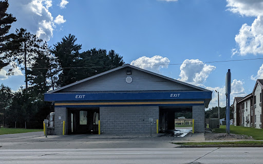 Hut's Car Wash en Wisconsin Rapids