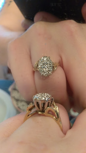 Outpost Pawn, 14050 Hicks Rd, Hudson, FL 34669, USA, 