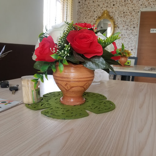 Nutrihit Cafe, Ayade Leisure Resort opposite City park, Plot 1261 Ahmadu Bello Way, Wuse 2, Abuja, Nigeria, Pizza Delivery, state Nasarawa