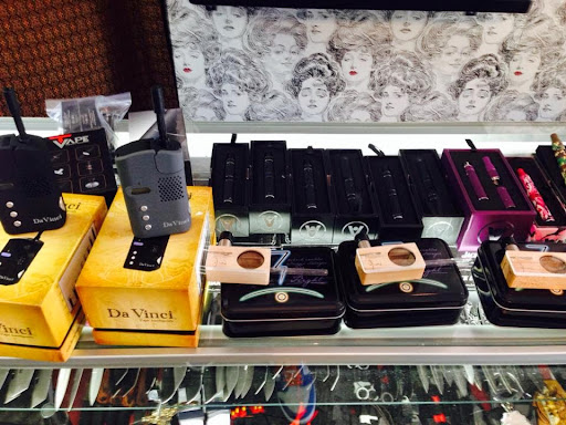 Vaporizer Store «Master Piece Vape & Smoke Shop», reviews and photos, 130 India St, Brooklyn, NY 11222, USA