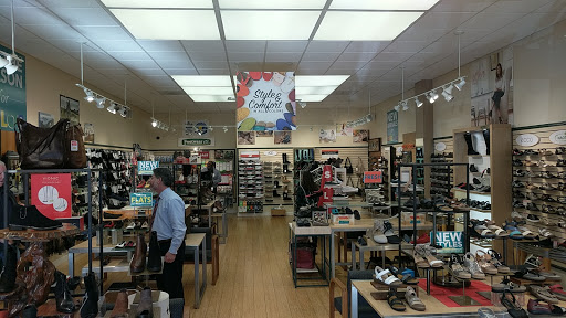 Shoe Store «Footwear etc.», reviews and photos, 463 University Ave, Palo Alto, CA 94301, USA