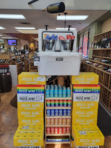 Wine Store «Long Island Wine & Spirit Merchants», reviews and photos, 1171 Jericho Turnpike, Commack, NY 11725, USA