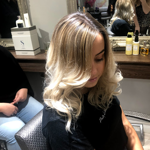 V2 Hair Design in Dublin, Co. Dublin