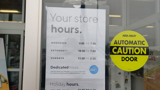 Office Supply Store «Staples», reviews and photos, 591 Memorial Dr, Chicopee, MA 01020, USA