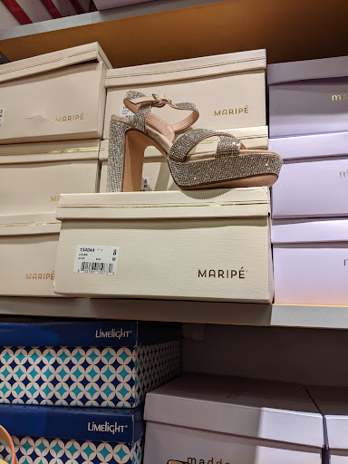 Shoe Store «Rack Room Shoes», reviews and photos, 50 Holyoke St, Holyoke, MA 01040, USA