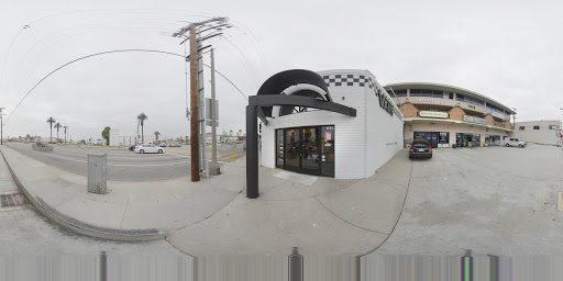 Shoe Store «Vans», reviews and photos, 1314 Pacific Coast Hwy, Hermosa Beach, CA 90254, USA